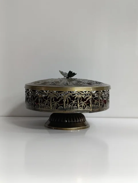 شکلات خوری فلزی گرد پایه دار